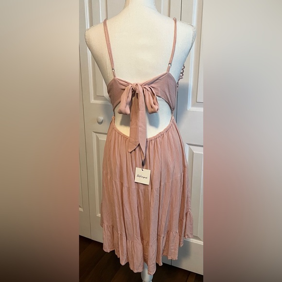 ReVamped Crocheted Bodice Open Back with Tie Boho Dress in Dusty Rose Sz M - Picture 2 of 3